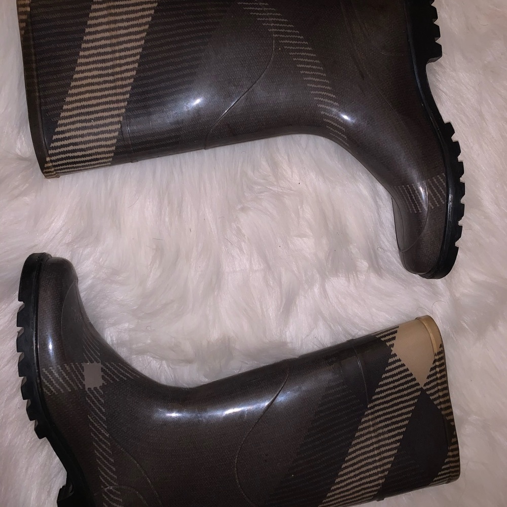 Burberry rain boots